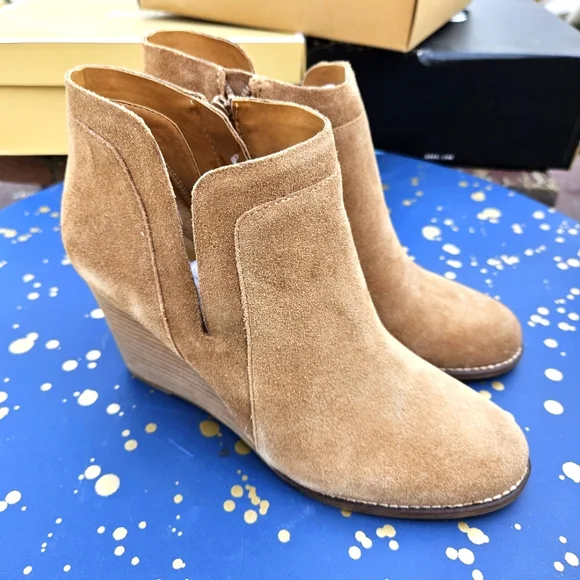 Lucky Brand LK-Yabba Oiled Suede Booties Size 10 - Picture 2 of 16